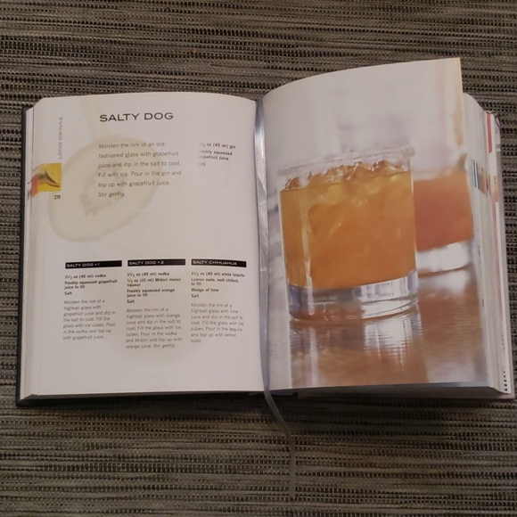 Cocktails The Art of Mixing 1001 Recipe Book - Picture 3 of 5